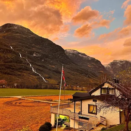 Holiday home 4 Bedroom House In Beautiful Oldedalen *