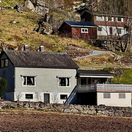 4 Bedroom House In Beautiful Oldedalen * Stryn