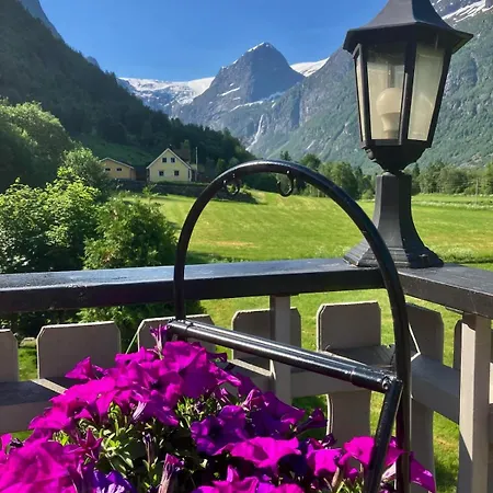 4 Bedroom House In Beautiful Oldedalen Holiday home Stryn
