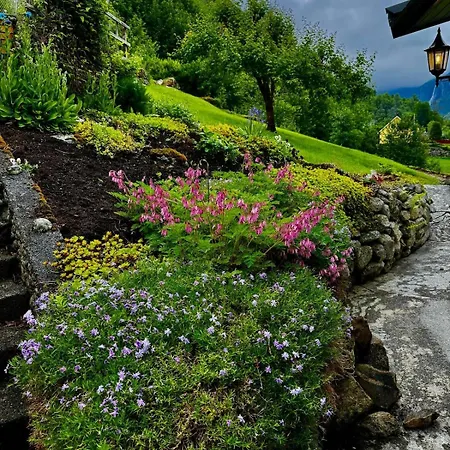 4 Bedroom House In Beautiful Oldedalen *