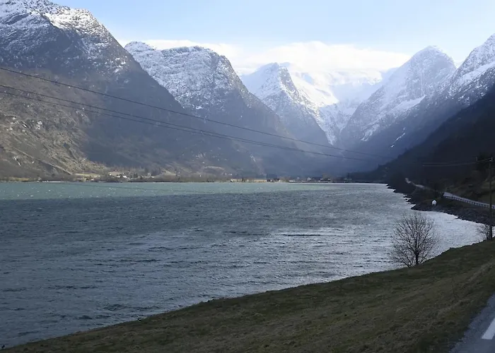 4 Bedroom House In Beautiful Oldedalen Tatil Evi Stryn