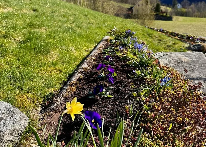 Tatil Evi 4 Bedroom House In Beautiful Oldedalen Stryn