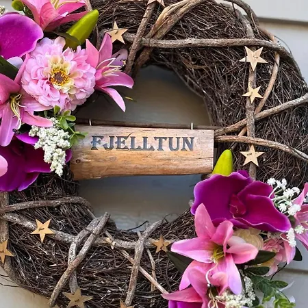 4 Bedroom House In Beautiful Oldedalen Prázdninový dům Stryn